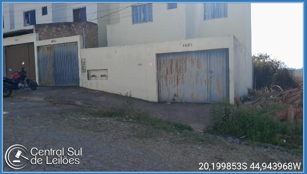 Apartamento com 3 quartos e vaga em Divinópolis