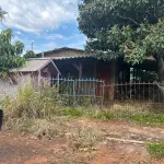 Casa com 69m² e terreno de 180m², residencial, desocupada