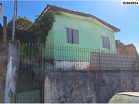 Casa com 2 quartos, 270m² de terreno, simples e funcional
