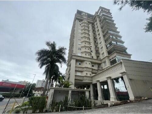 Loja comercial com 183,54m² em Joinville, ocupada