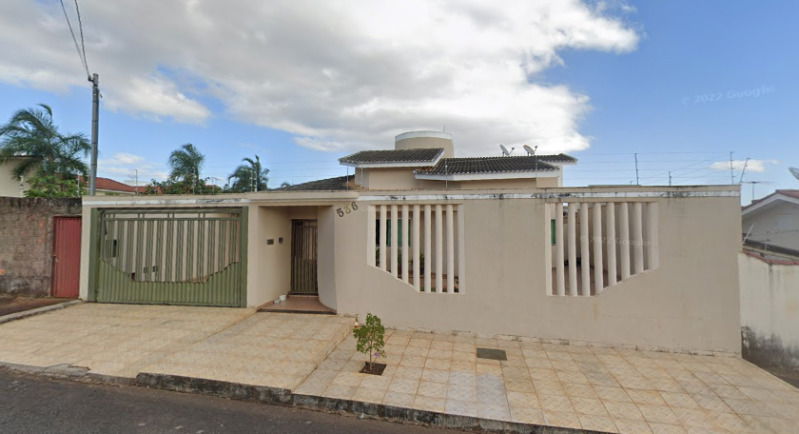 Residencial com 4 Quartos e Garagem em Patos de Minas