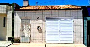 Casa com 2 quartos, 2 banheiros, 96m² área privativa, 1 vaga