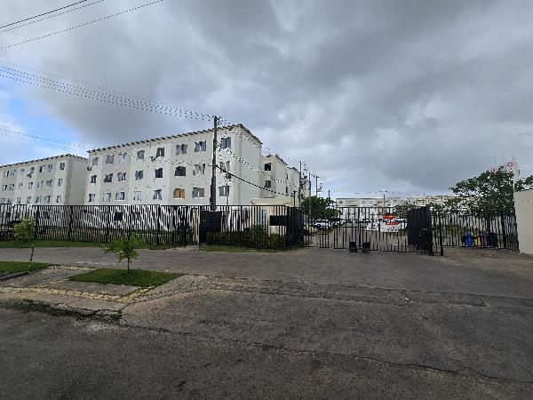 Apartamento com 2 quartos, 1 banheiro e 1 vaga
