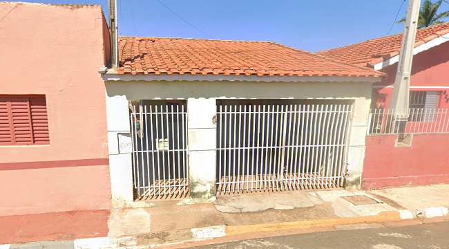 Casa com 2 dormitórios e 150 m² na Vila Brasil