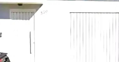 Casa em Leilão com 3 Quartos e 2 Banheiros