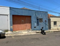 Imóvel comercial com 163,35m² no Centro de Siqueira Campos