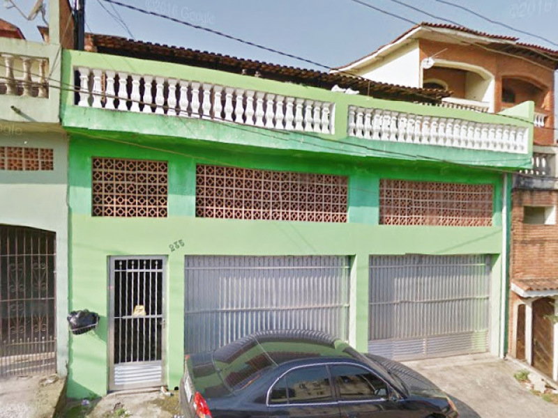 Casa em Ribeirão Pires/SP com 166,59m² de área privativa