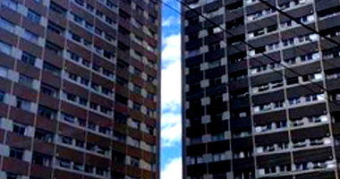 Apartamento com 2 Quartos e Vaga de Garagem em Curitiba