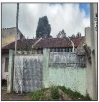 Casa com 1 quarto e 1 banheiro, 43,2m² privativos, 90m² terreno, 1 vaga