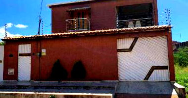 Casa Ocupada com Ação Judicial em Trâmite