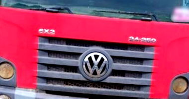 Caminhão VW 24.250 CNC 6x2 Basculante Vermelho