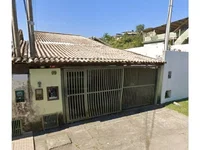 Casa com 3 quartos, 1 banheiro, 66m² construída, imóvel