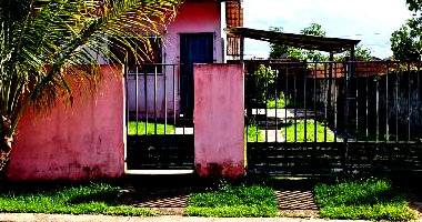 Casa de 2 quartos com terreno de 190 m²