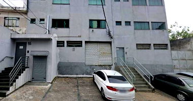 Prédio Comercial com 3 pisos e elevador