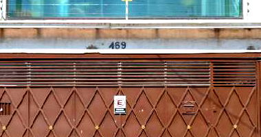 Casa com 2 quartos, 2 banheiros, 2 vagas e 84m² construída