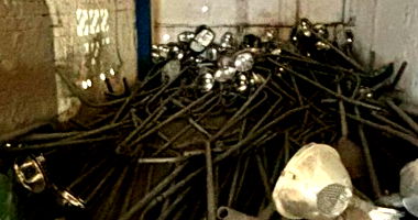 Sucatas Braços de Iluminação e Reles