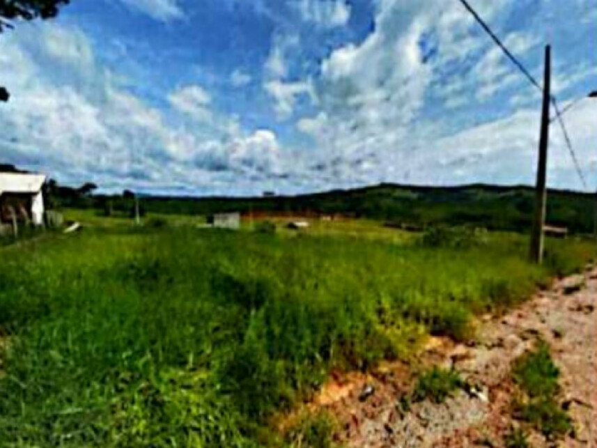 Terreno de 1000m² no Vale do Sol