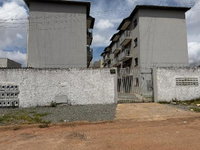 Apartamento com 2 quartos, 1 banheiro e área de serviço