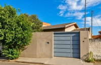 Casa com 3 quartos, 172m², ocupada, garagem para 3 carros