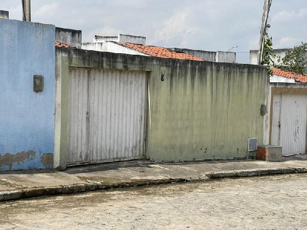 Casa com 2 Quartos e 1 Vaga em Arapiraca