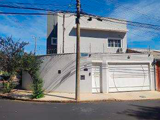 Casa com 234m² construídos em Ribeirão Preto