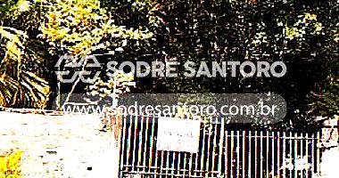 Terreno de 780m² com localização privilegiada, ocupado