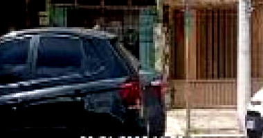 Casa com 160m² de área privativa, 3 quartos, 2 banheiros, vaga para 2 carros