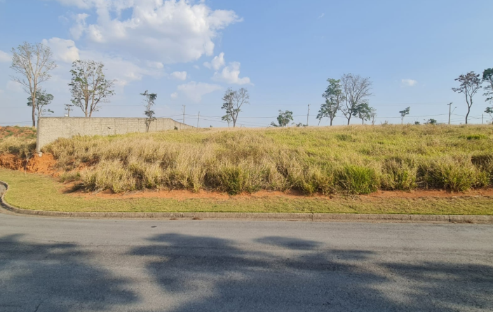Terreno em Condomínio com 1.082,10m² -