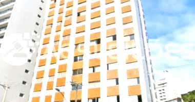 Apartamento com 89,80m² A.U. e 101,71m² A.T. em Guarujá