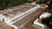 Galpão industrial e casa com 3 quartos e 3 banheiros