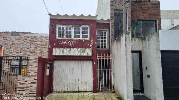 Casa com 1 quarto e 1 banheiro, 226,50m² de área privativa
