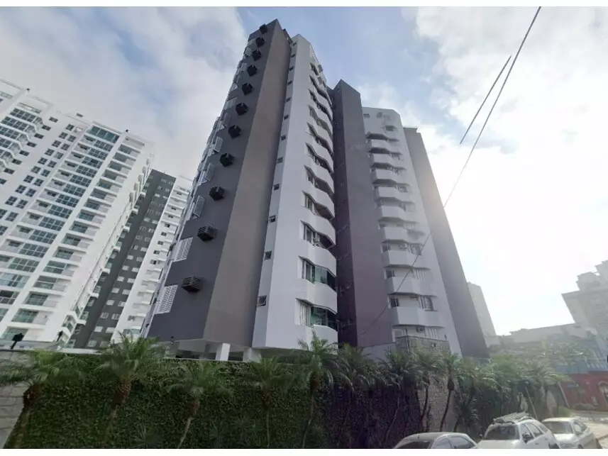 Apartamento 802 no Edifício Castellammare com 149,42m²