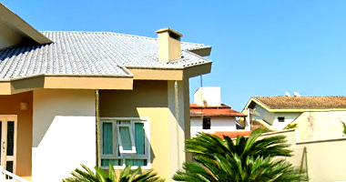 Casa de Dois Pavimentos com Terreno de 600m² em Brusque/SC