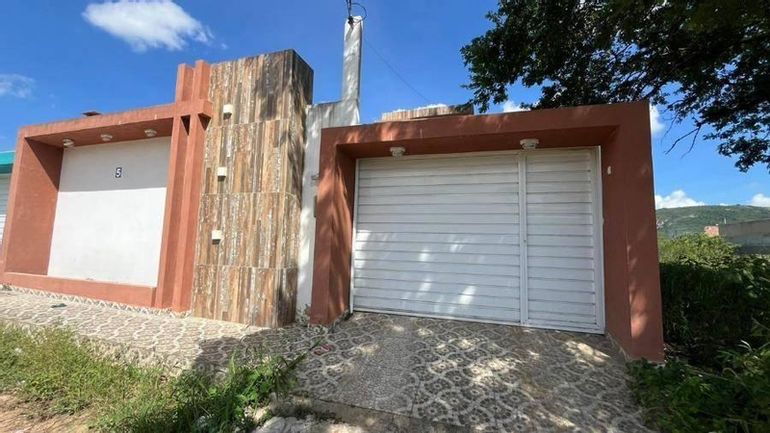Casa com 3 quartos, piscina e vaga na Gravatá/PE