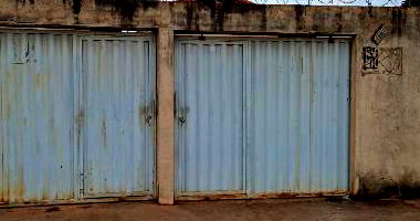 Casa com 2 quartos, 2 banheiros e 1 vaga