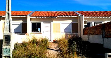 Casa com 2 Quartos e Garagem em Porto Alegre