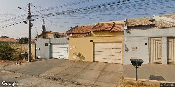 Casa 3 quartos, 2 banheiros, 70m² construída, 1 vaga garagem