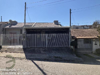 Casa com 2 Quartos em Condomínio na Região Metropolitana de Curitiba