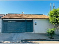 Casa em leilão com 3 quartos e 2 banheiros