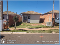 Casa em Assis com 2 quartos e 160m² de terreno