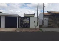 Casa ocupada com 124,50 m² construídos