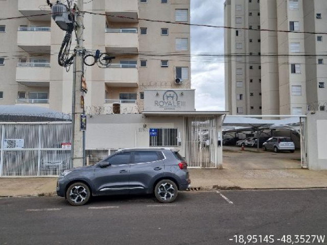 Apartamento com 2 quartos em Uberlândia/MG