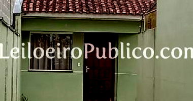 Casa com 2 quartos, 1 banheiro, varanda e 1 vaga, 85m² construída