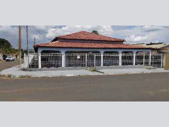Casa em Nortelândia com 416m² de terreno e 304m² construída