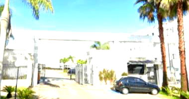 Apartamento aconchegante com 2 dormitórios e vaga em Taubaté