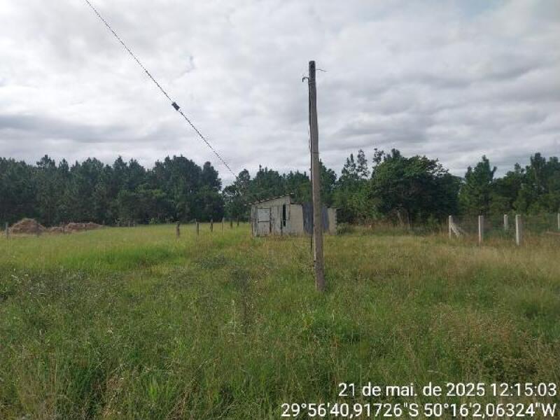 Terreno amplo com 752m², ideal para construção