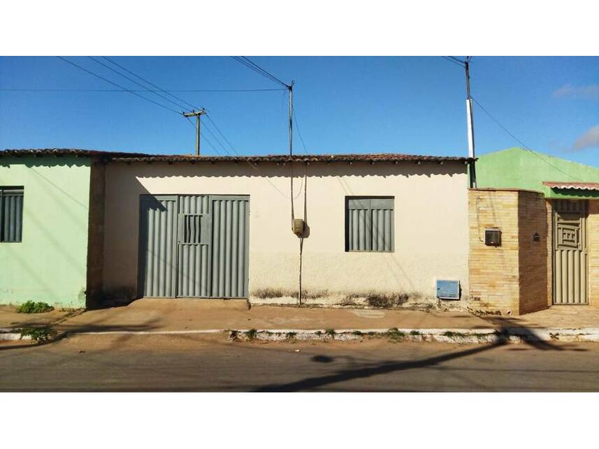 Casa em leilão com 49m² construída em Araripe/CE