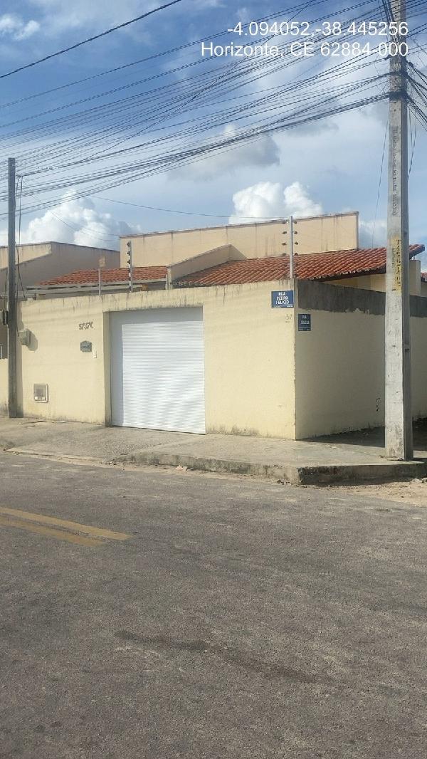 Casa com 2 quartos, 1 banheiro, 1 vaga, 60,7m² construída