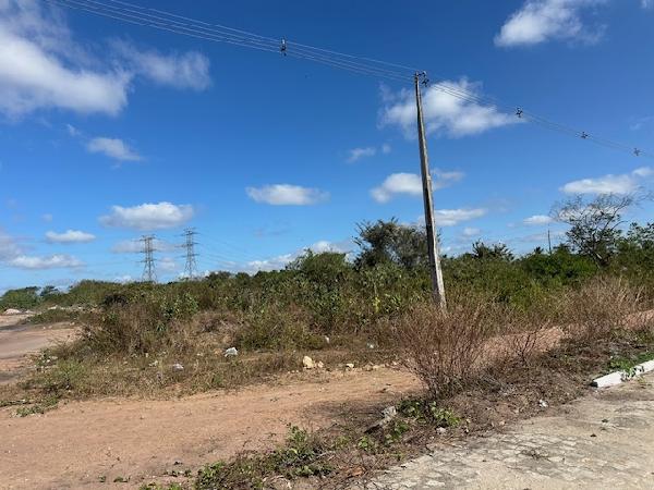 Terreno amplo de 800m² com ótima localização e potencial