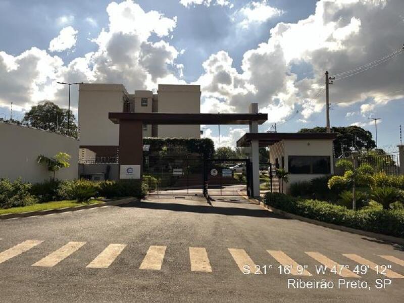 Apartamento com 2 quartos, 1 banheiro e 1 vaga
